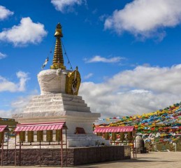 探索神秘仙境，成都至九寨沟的自驾之旅