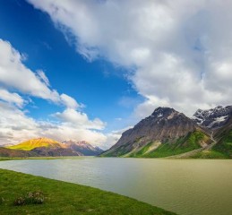 穿越山河，从成都到九寨沟的绝美之旅