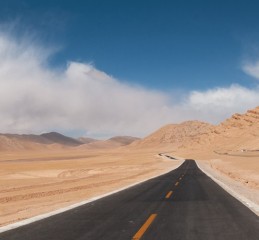 飞跃蜀道，从成都启程，探访神秘九寨沟的空中之旅