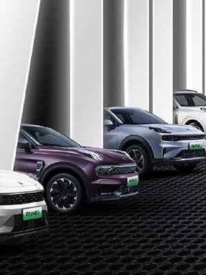 从成都出发，穿越蜀道，探秘九寨沟与若尔盖的绝美秘境